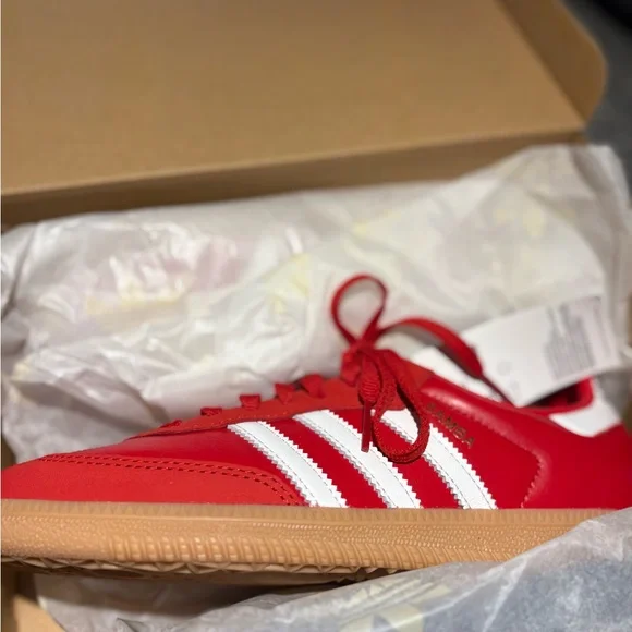 Adidas Samba Red and White Sneakers - Picture 4 of 4
